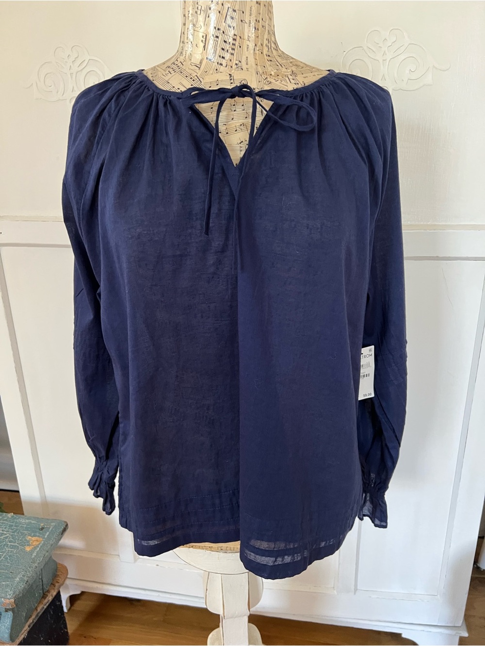 NWT Nordstrom Caslon Organic Cotton Navy Peasant Blouse